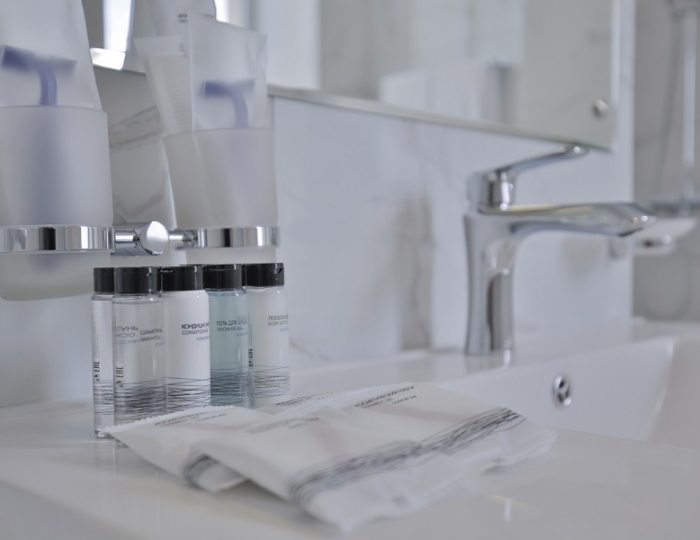 Junior Suite 2-местный 1-комнатный с террасой Side sea view-боковой вид на море - Отель Garden Resort Gagra / Гарден Резорт Гагра