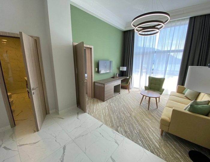 Lux 2-местный 2-комнатный Gagra/Sea view два балкона - Отель Garden Resort Gagra / Гарден Резорт Гагра