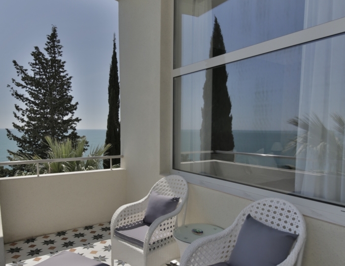 Suite 4-местный 3-комнатный с двумя терассами Sea view - Отель Garden Resort Gagra / Гарден Резорт Гагра